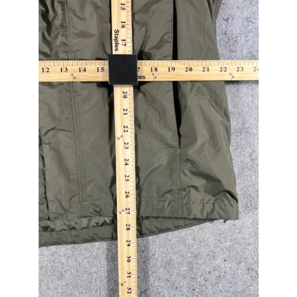 The North Face Resolve 2 Rain Jacket Mens M Waterproof Green DryVent NF0A2VD5